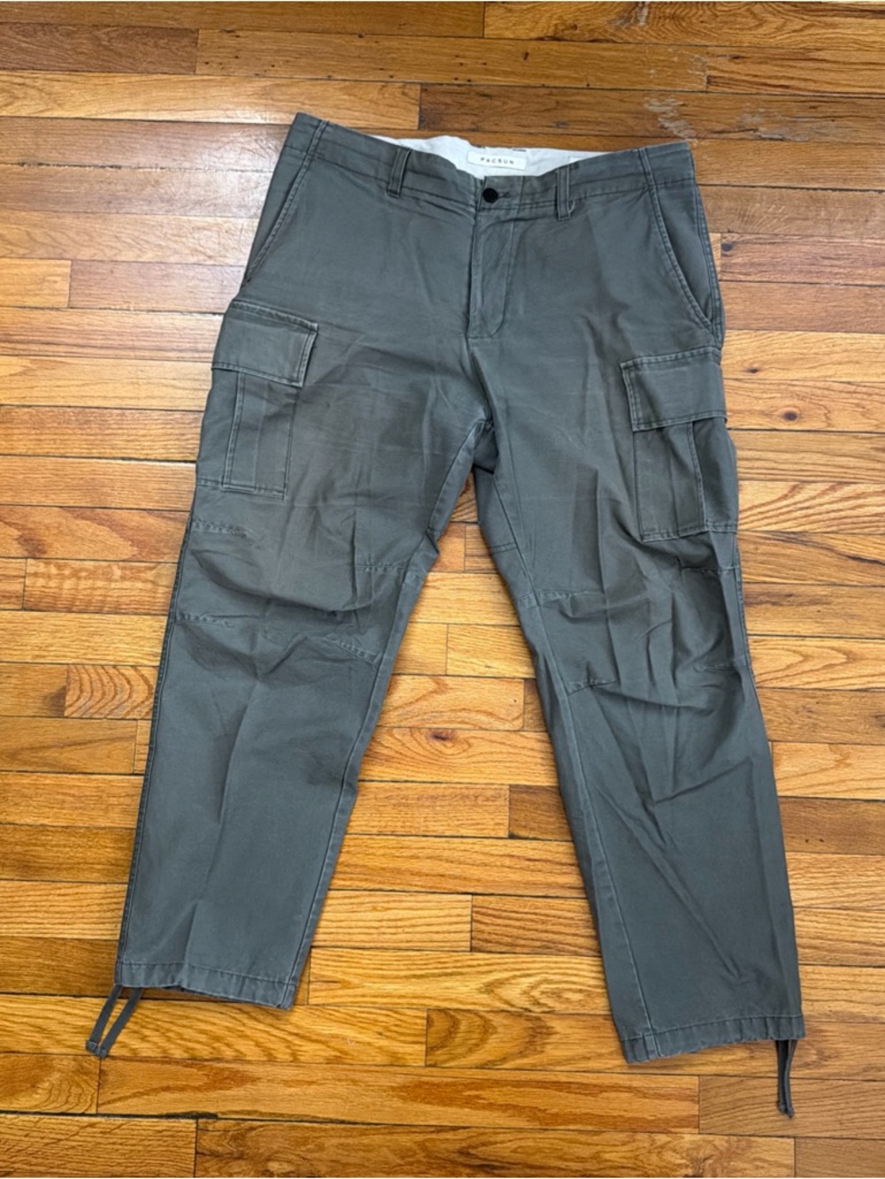 Men’s Pacsun Green Cargo Pants Used